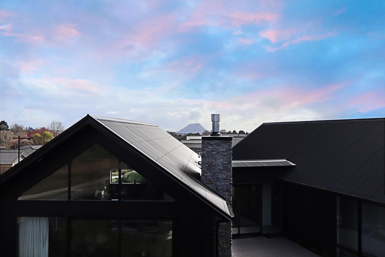 Hillbrook - A Luxurious Guesthouse Ohauiti Экстерьер фото